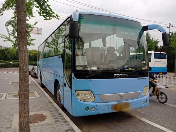 鴻鳴企業(yè)通勤班車:冬天來了,能再睡一會(huì)嗎?